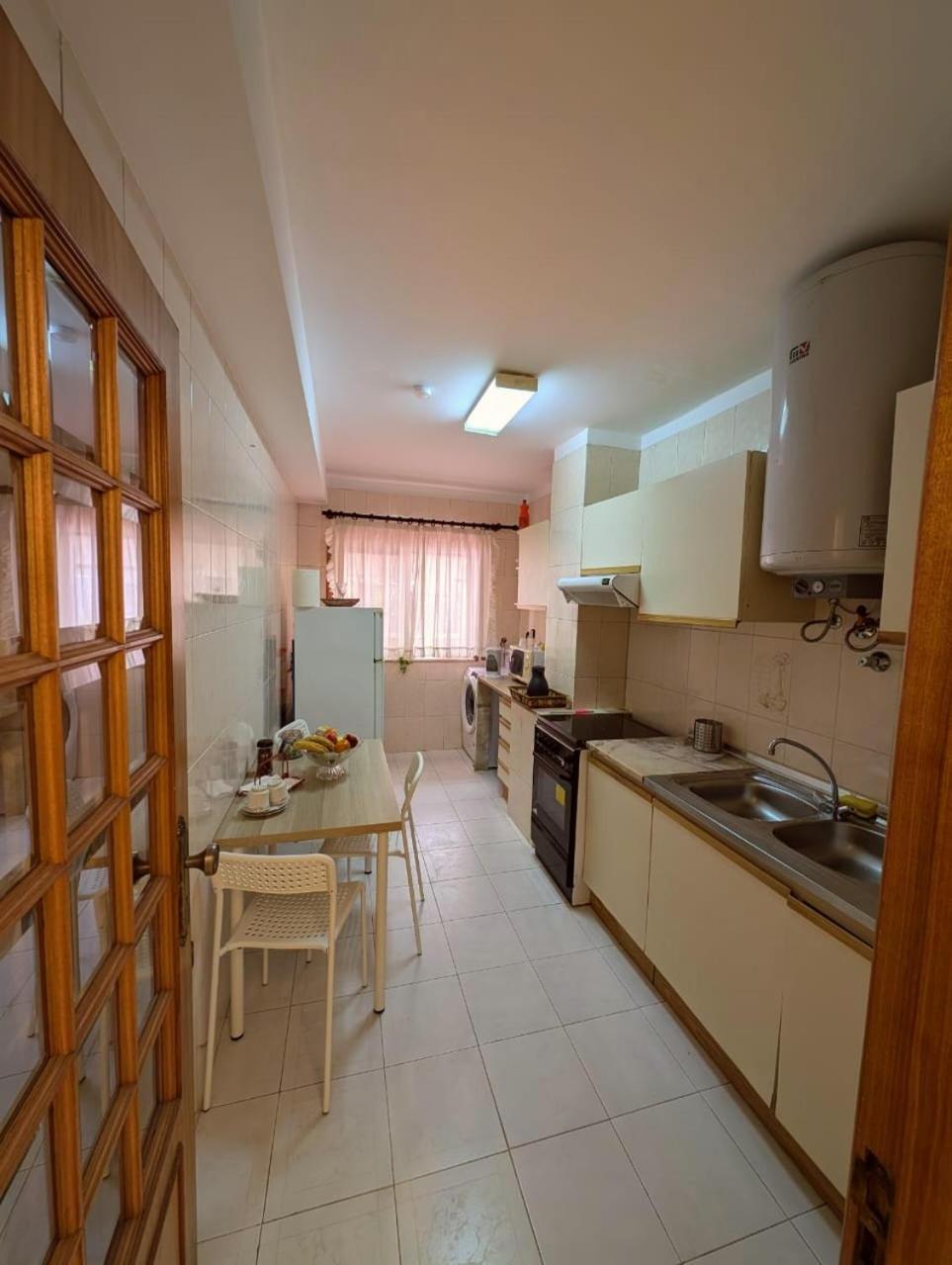 Guest House Da Mata3 Povoa de Varzim Bagian luar foto